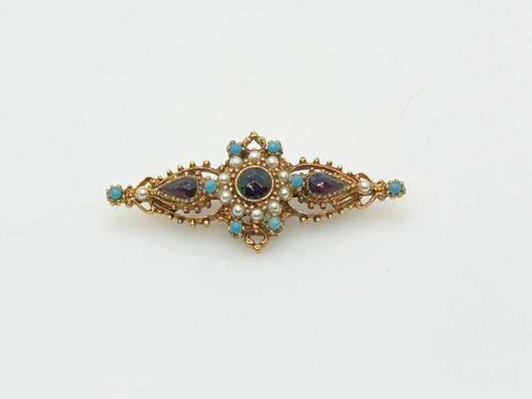 Beautifully detailed ART Victorian Revival Vintage Bar Brooch
