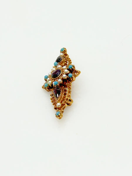 Beautifully detailed ART Victorian Revival Vintage Bar Brooch