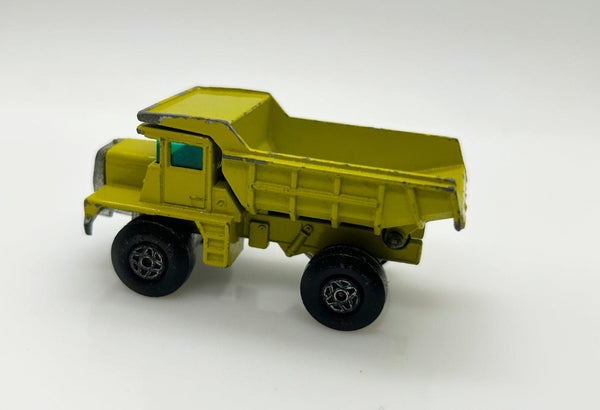 Matchbox Lesney Superfast Mack Dump Truck No 28