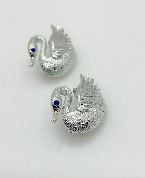 Pair of Gerry’s Vintage Silver Tone Swan Scatter Pins