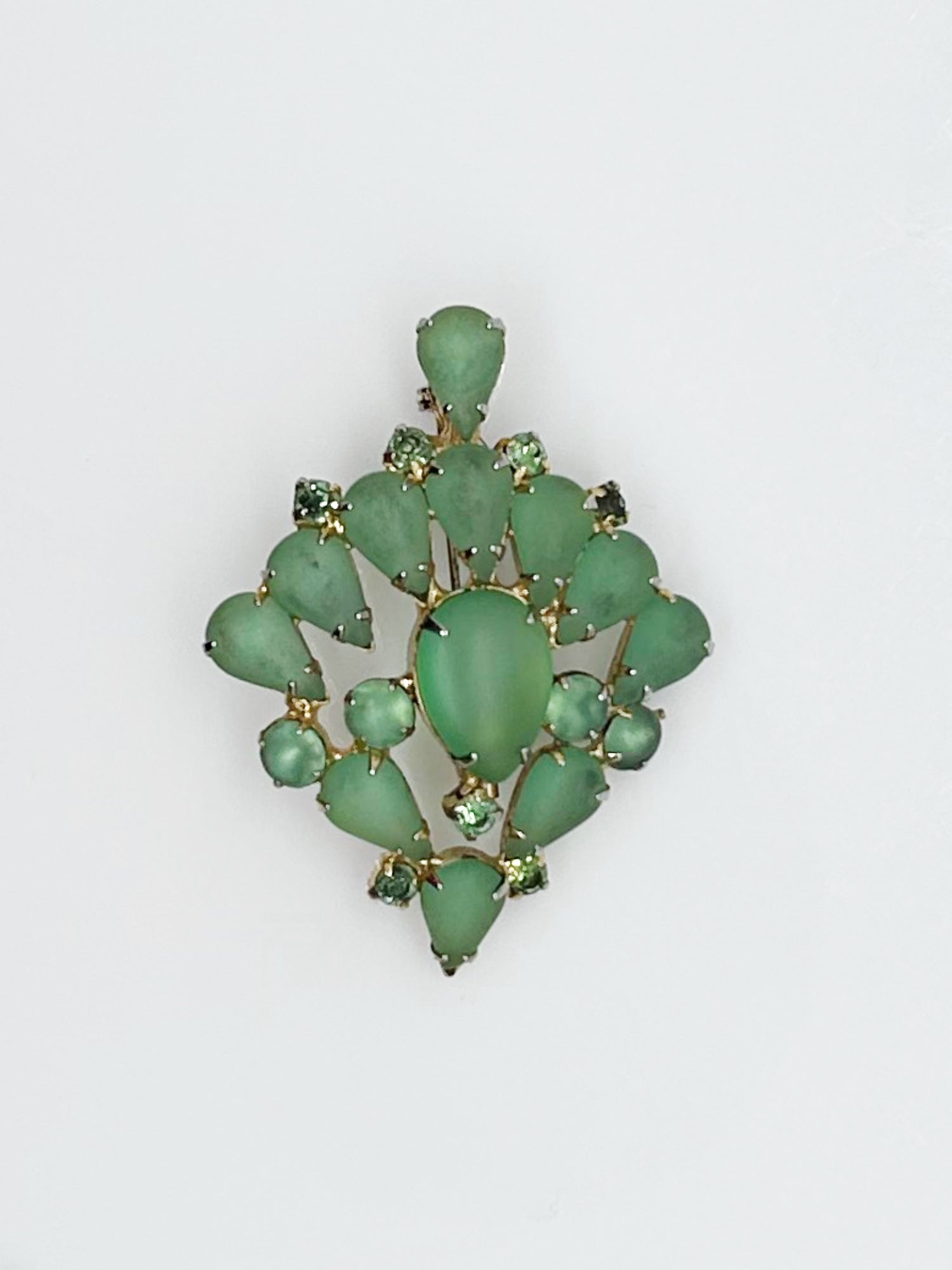 Vintage Grass Green Givre Glass Brooch