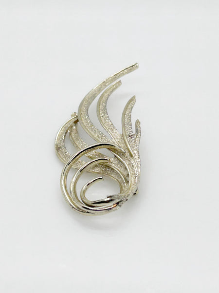 Vintage Gold Flowing Abstract Brooch