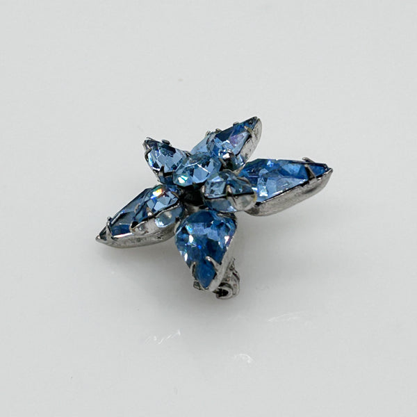 Vintage Twinkling Blue Rhinestone Star Brooch